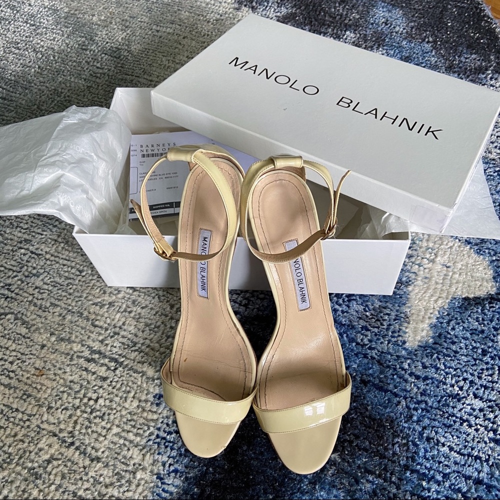 Manolo Blahnik Chaos Nude Sandals 💕